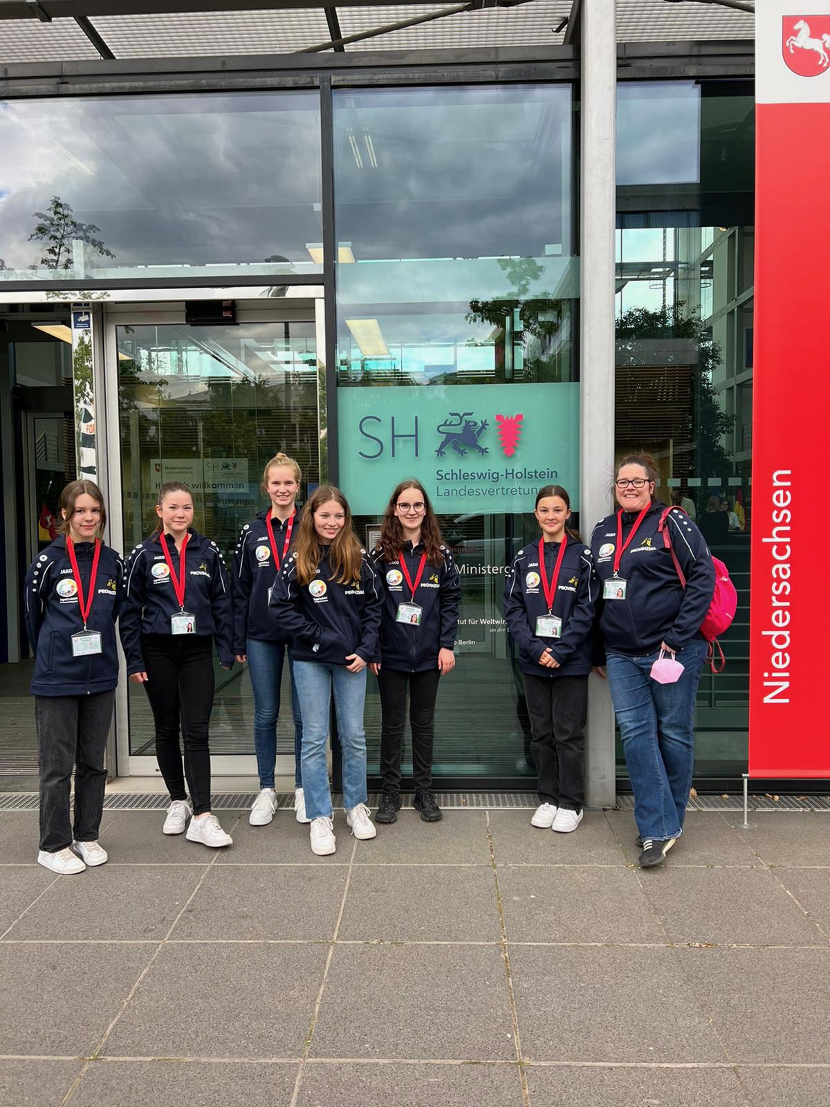 0fca973d b6f9 43ac 8a77 51979d0b5fcf