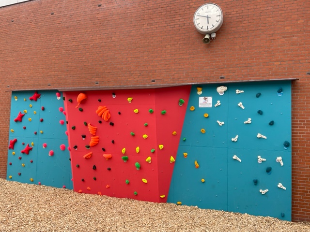 C78A4D6B D0A4 4E36 B68B 78AAD0CBAA06 Reesenb1