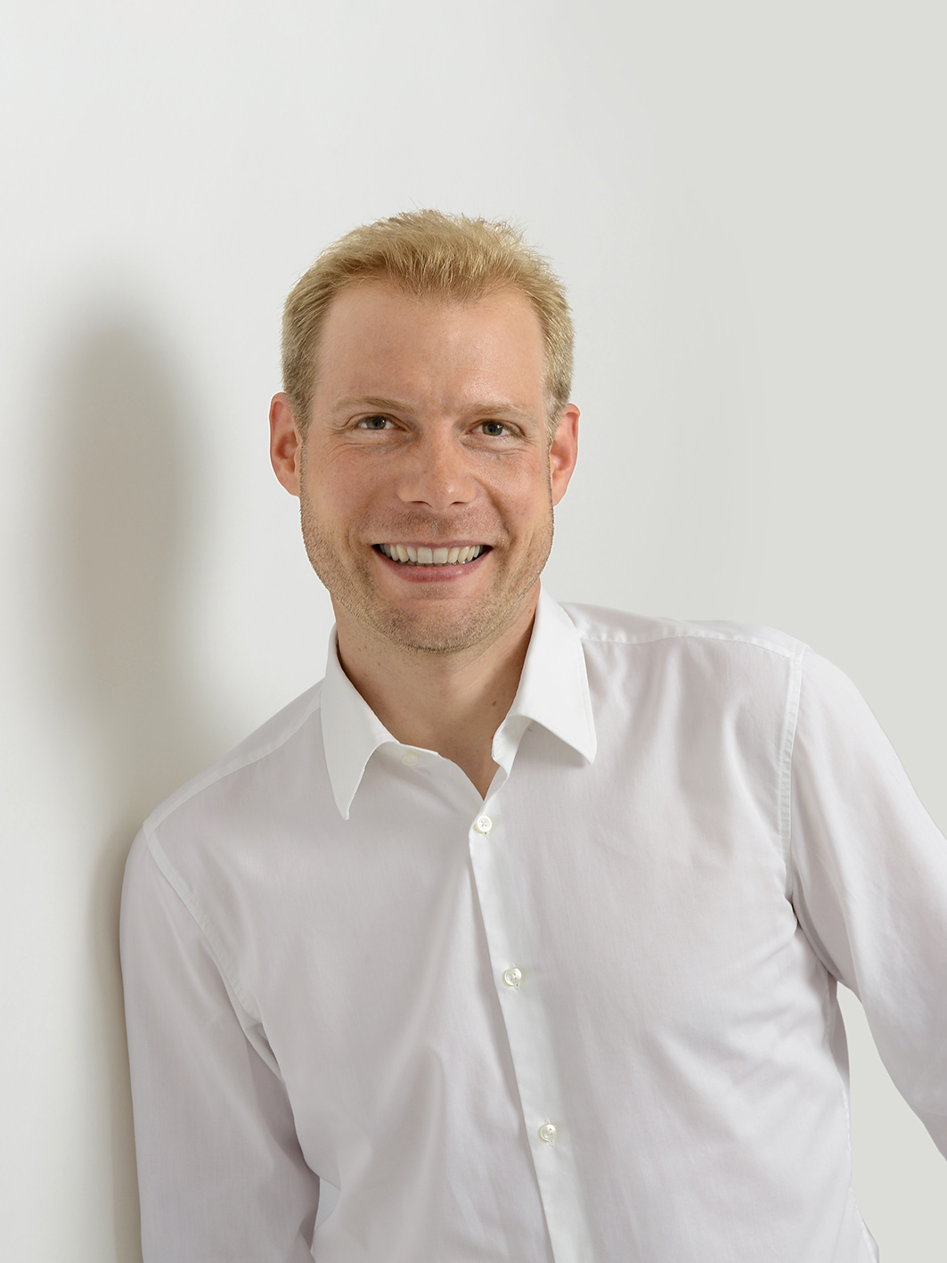 1H8 9866c 300dpi9x12