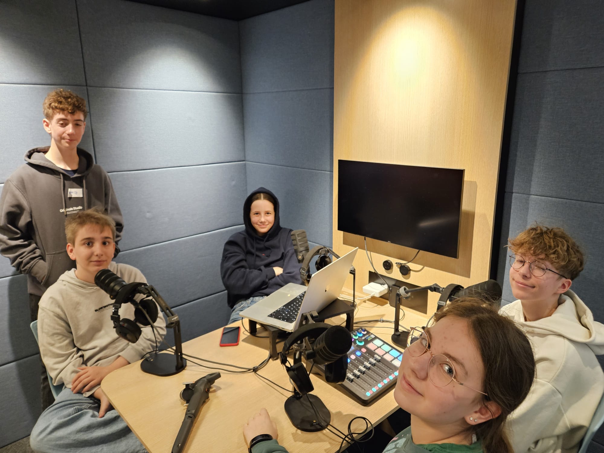 WhatsApp Image 2025 04 08 at 11.01.05